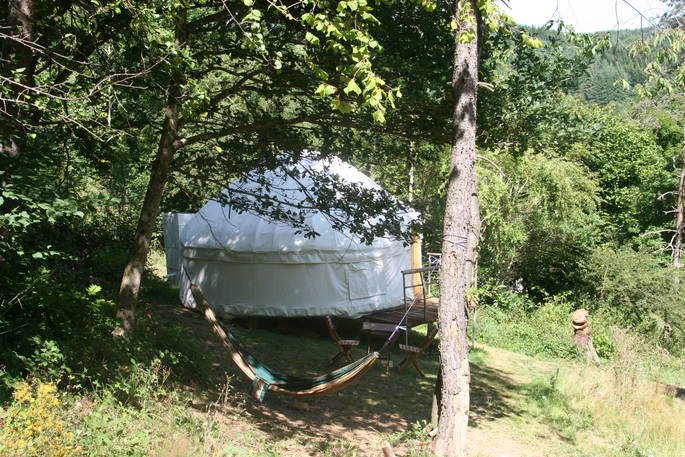 Exterior view of Rosehip Yurt, Haute-Loire